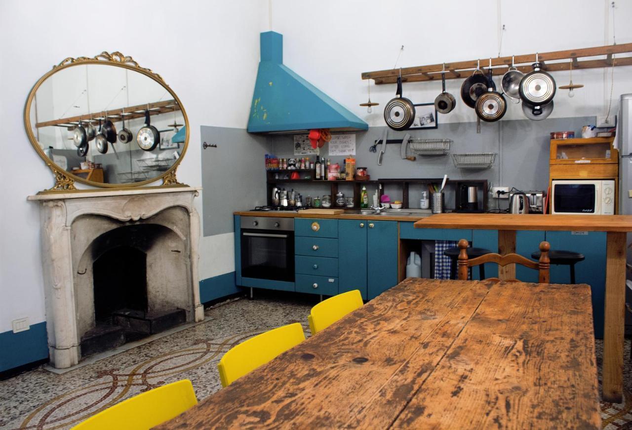 Ostellin Genova Hostel Εξωτερικό φωτογραφία